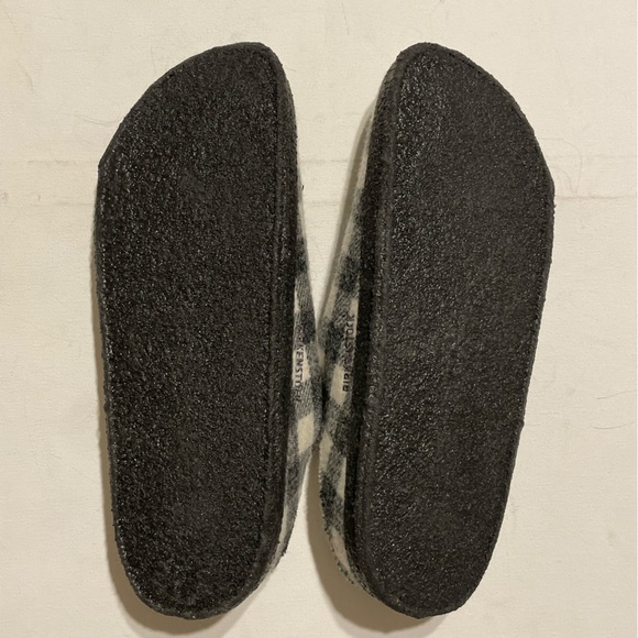 Birkenstock Slippers - Picture 2 of 3